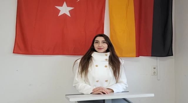 Landshut ve Çevresine Yeni Türkçe ve Türk Kültürü Öğretmeni Mediha Esra Demir Atandı