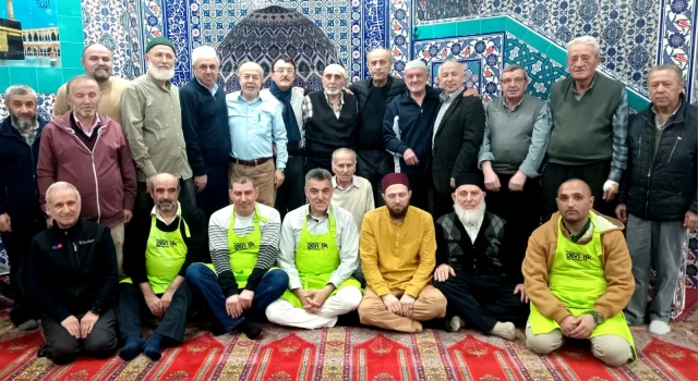 Rosenheim İGMG Fatih Camii' 'Büyüklerimize İftar' programı tertipledi.