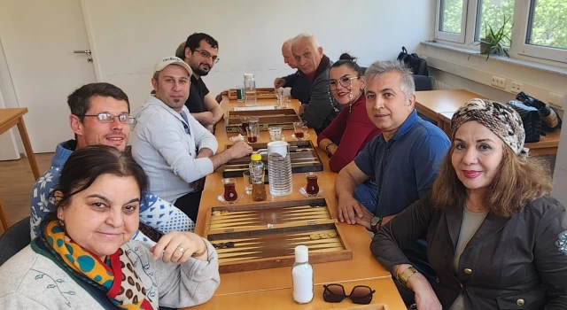 AEV Münih'de Tavla Turnuvası Heyecanı