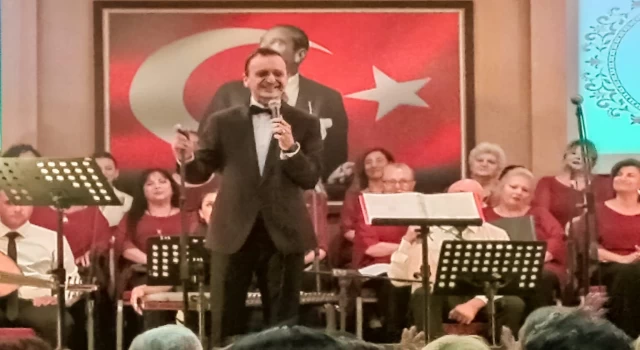 UDİ EMRE ÜSTGÜL VE ADA TÜRK MÜZİĞİ TOPLULUĞU'NDAN OSCAR ÖDÜLÜNE LAYIK MUHTEŞEM BİR KONSER